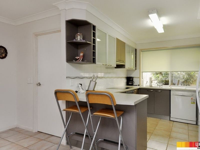 3 Mona Court, Pacific Pines QLD 4211