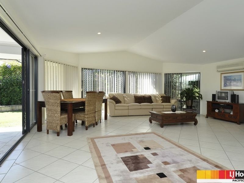 50 Carter Street, Pacific Pines QLD 4211