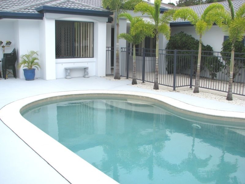 50 Carter Street, Pacific Pines QLD 4211