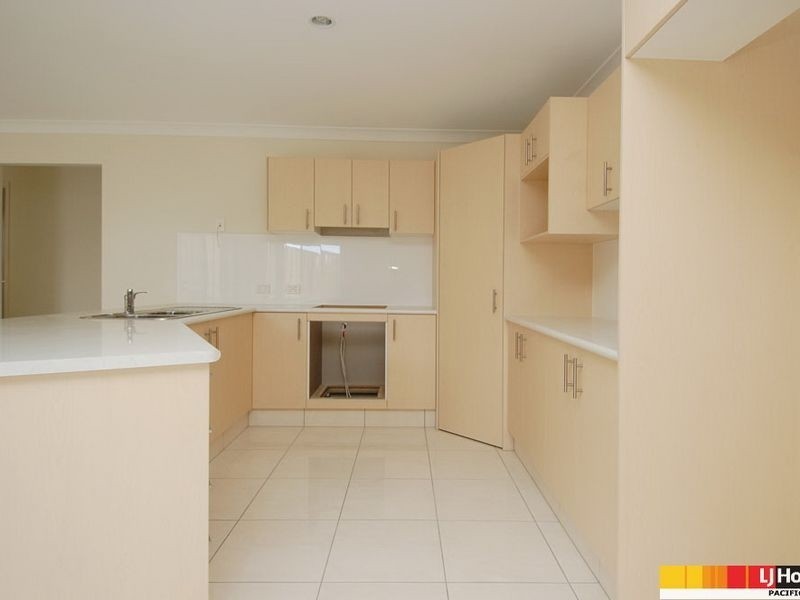 36 Diamantina Circuit, Pacific Pines QLD 4211
