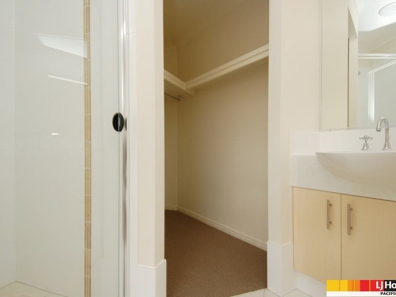 36 Diamantina Circuit, Pacific Pines QLD 4211