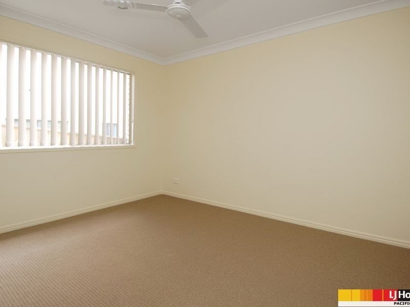 36 Diamantina Circuit, Pacific Pines QLD 4211