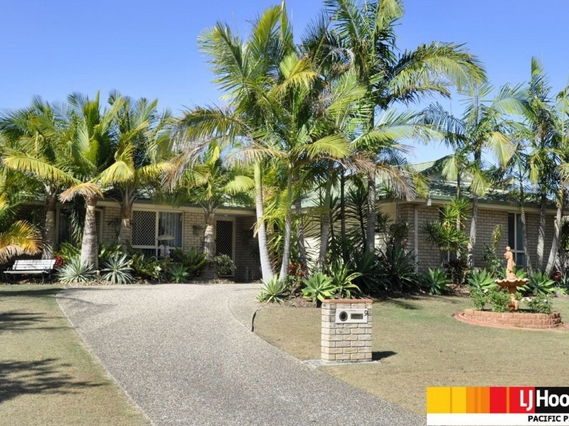 9 Kolonia Street, Pacific Pines QLD 4211