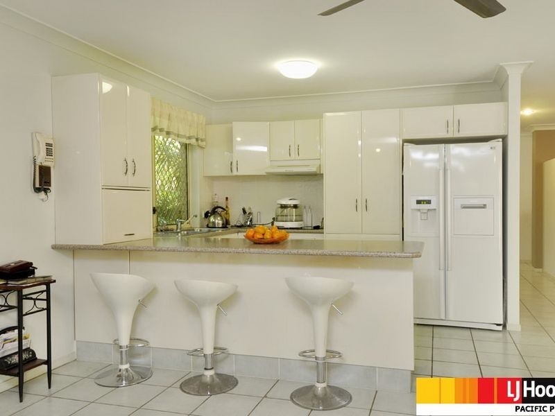 9 Kolonia Street, Pacific Pines QLD 4211