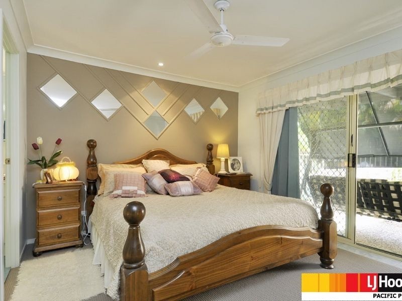 9 Kolonia Street, Pacific Pines QLD 4211