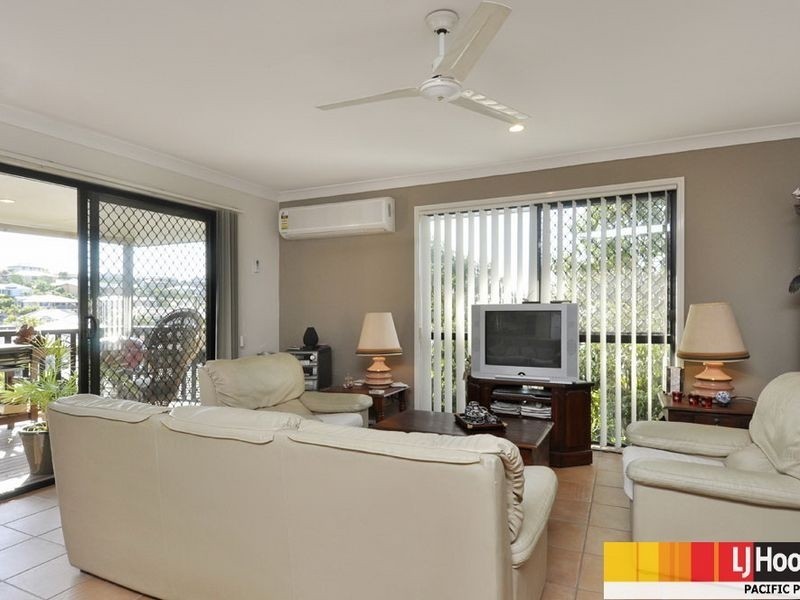 19 Hatutu street, Pacific Pines QLD 4211