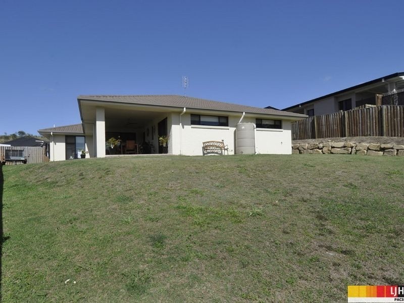 74 Harmsworth Road, Pacific Pines QLD 4211