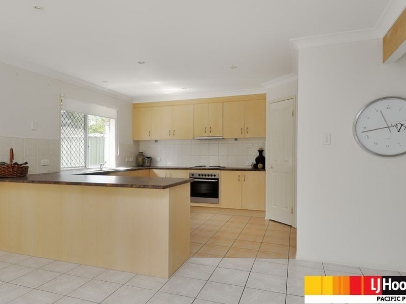 4 Hatutu Street, Pacific Pines QLD 4211