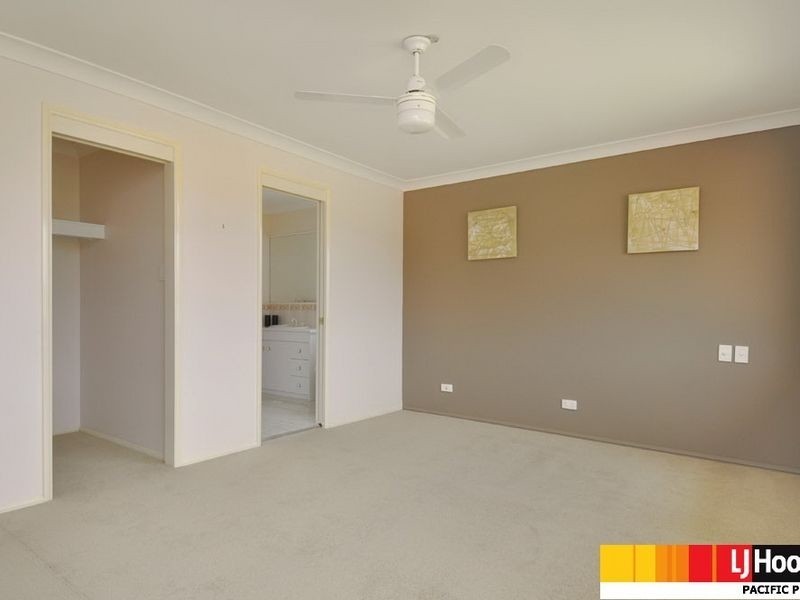 4 Hatutu Street, Pacific Pines QLD 4211