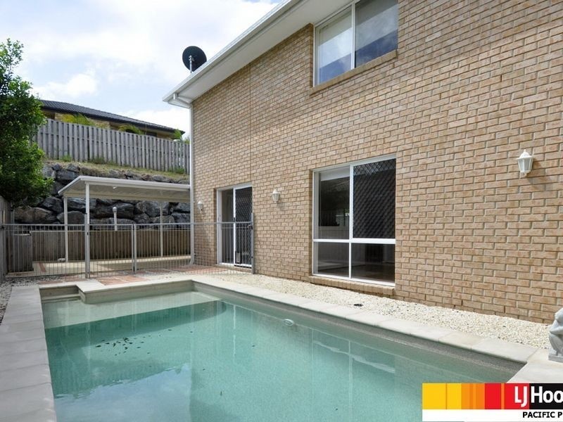 4 Hatutu Street, Pacific Pines QLD 4211