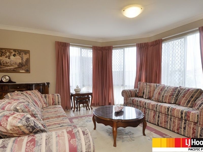 11 Tallow Street, Pacific Pines QLD 4211