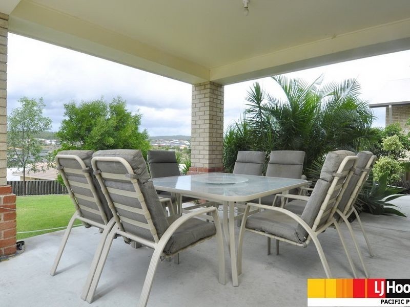 11 Tallow Street, Pacific Pines QLD 4211