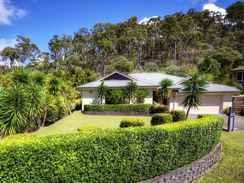 36 Matzia Avenue, Pacific Pines QLD 4211