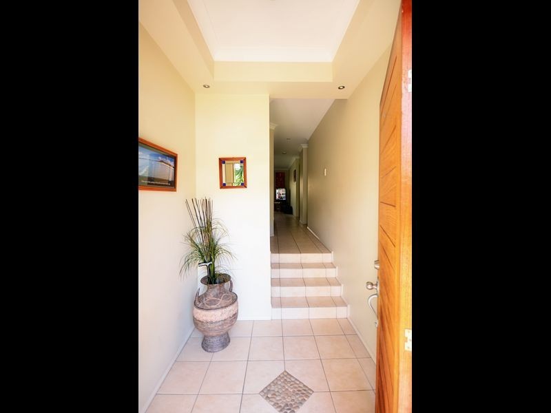 36 Matzia Avenue, Pacific Pines QLD 4211