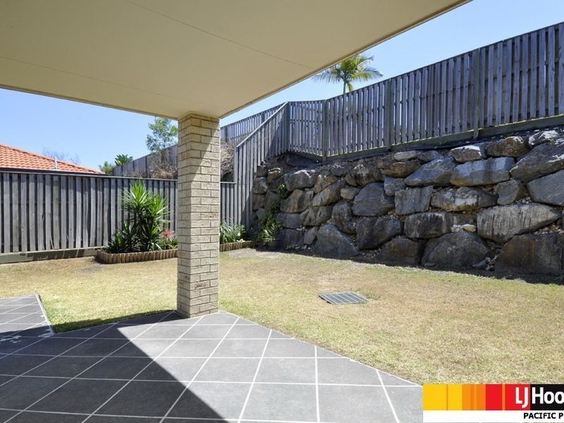 1/4 Stromlo Court, Pacific Pines QLD 4211