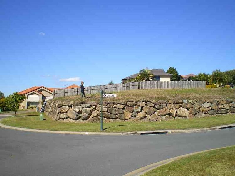 2 Carter Street, Pacific Pines QLD 4211