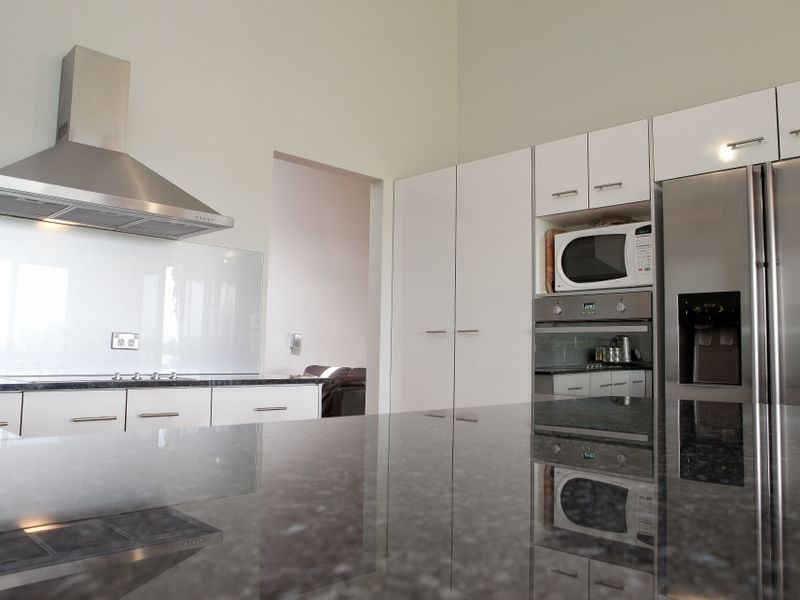 12 Bellona Court, Pacific Pines QLD 4211