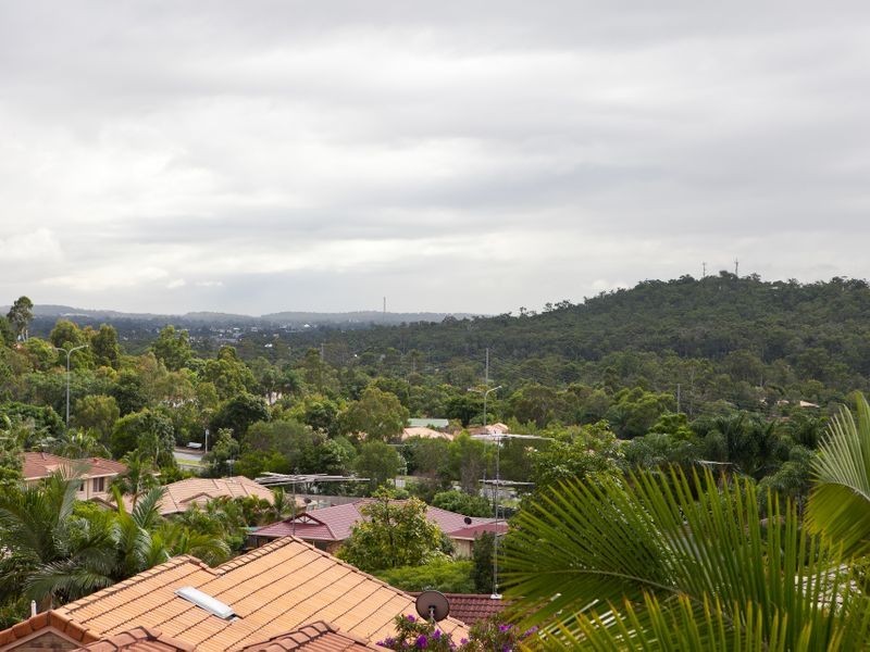 12 Bellona Court, Pacific Pines QLD 4211