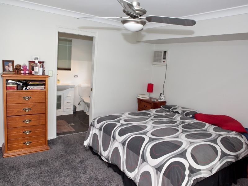 12 Bellona Court, Pacific Pines QLD 4211