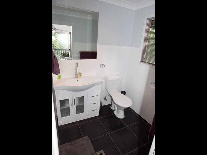 12 Bellona Court, Pacific Pines QLD 4211