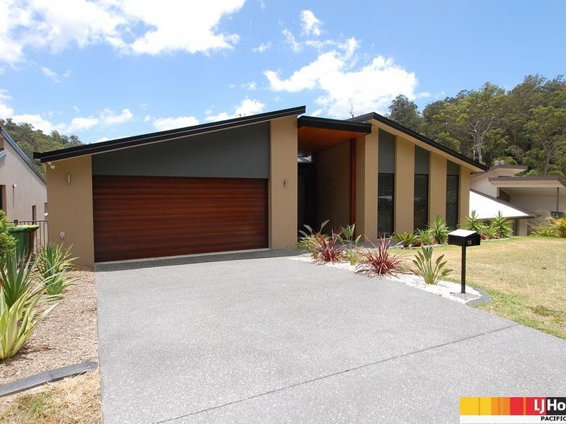 18 McGuire Court, Maudsland QLD 4210