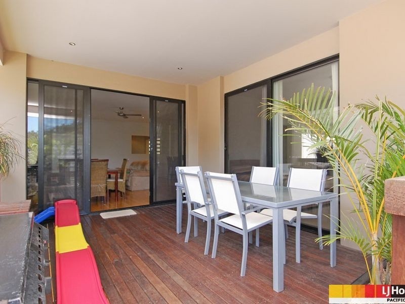 18 McGuire Court, Maudsland QLD 4210