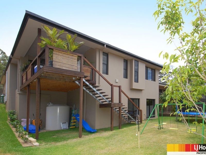 18 McGuire Court, Maudsland QLD 4210