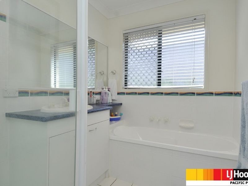 23 Murchison Street, Pacific Pines QLD 4211