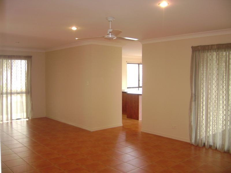 43 Maui Crescent, Oxenford QLD 4210