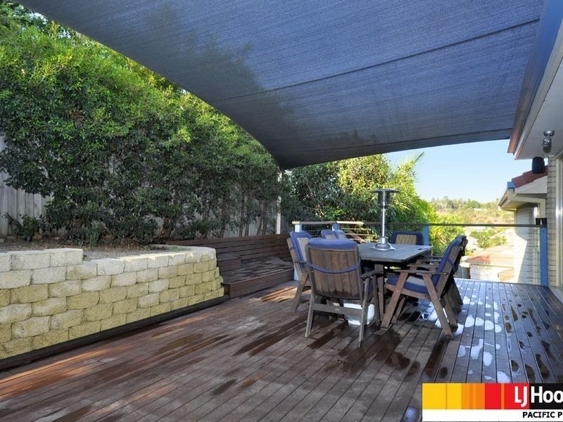4 Flint Court, Pacific Pines QLD 4211