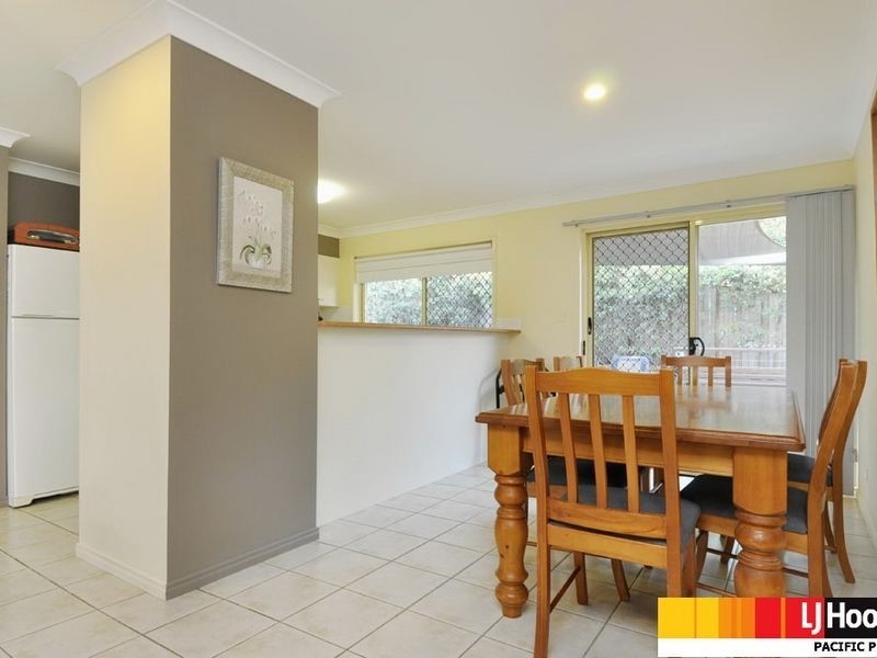 4 Flint Court, Pacific Pines QLD 4211