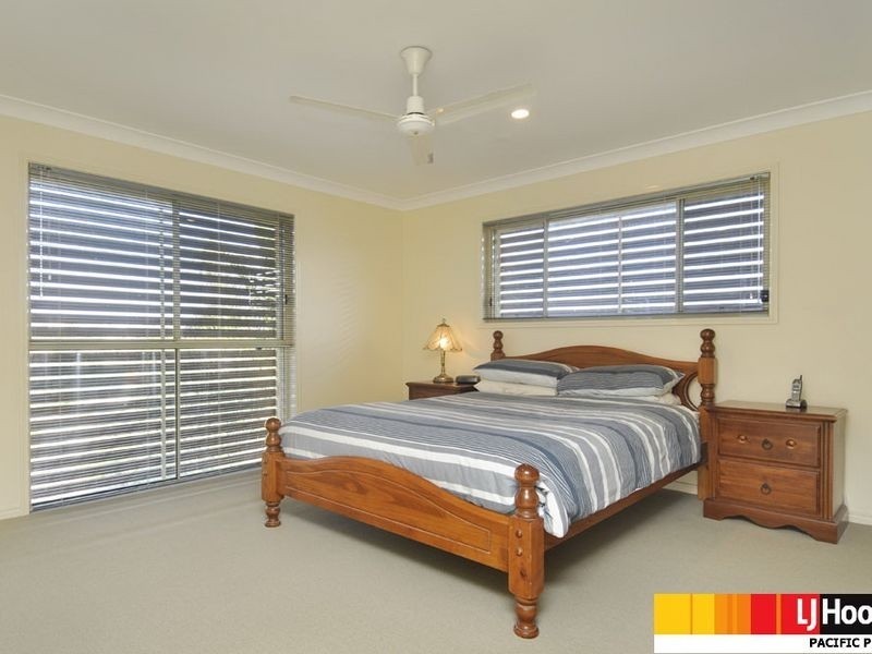 4 Flint Court, Pacific Pines QLD 4211