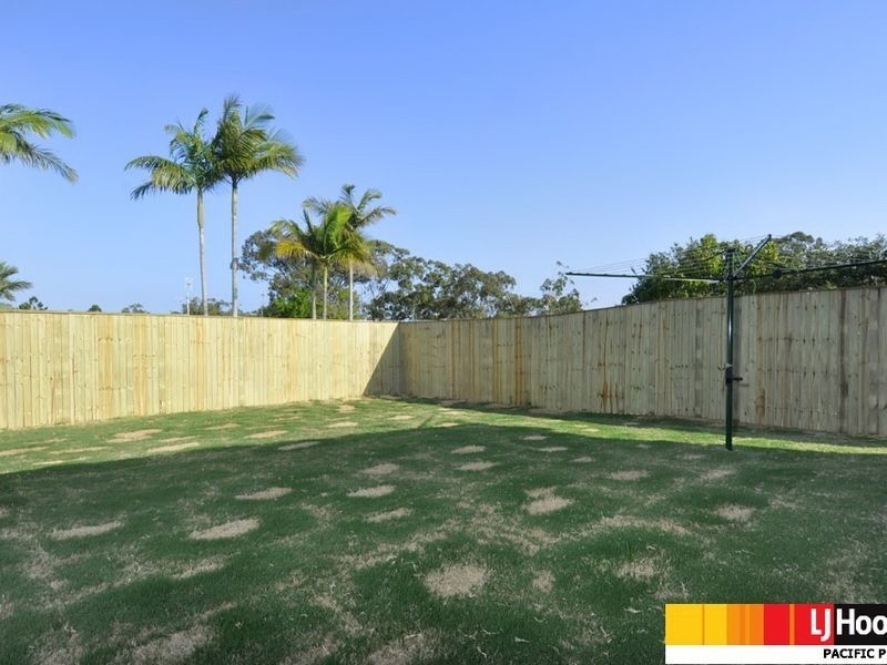 11 Sydney Street, Labrador QLD 4215