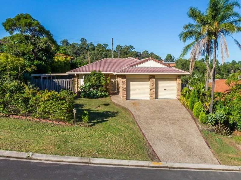 11 Malekula Rise, Pacific Pines QLD 4211
