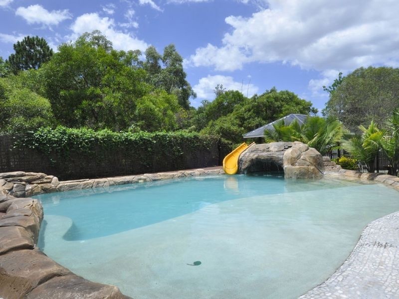 14 Galapagos Way, Pacific Pines QLD 4211