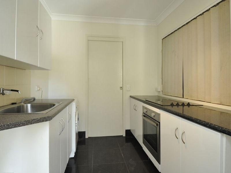 14 Galapagos Way, Pacific Pines QLD 4211