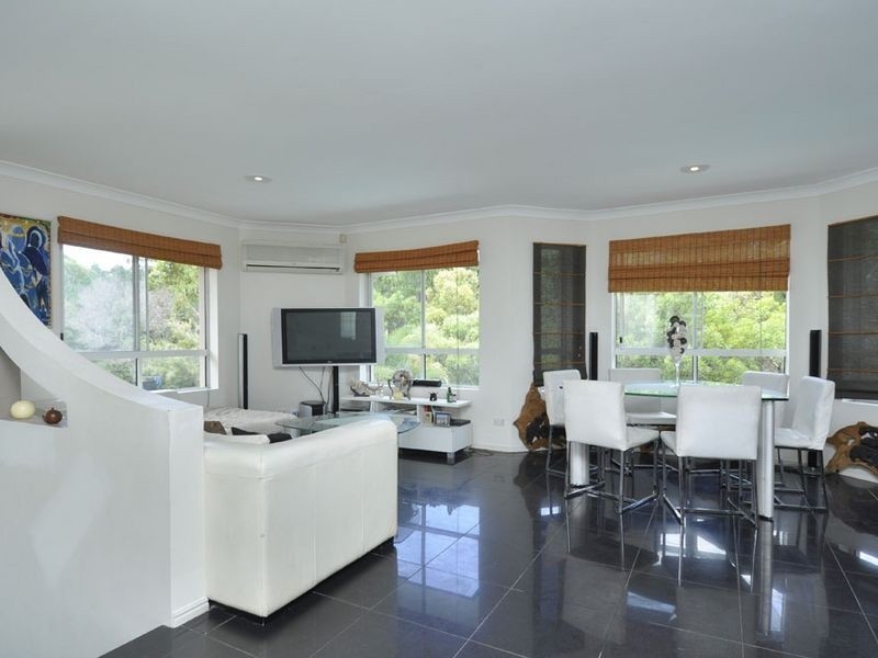 14 Galapagos Way, Pacific Pines QLD 4211