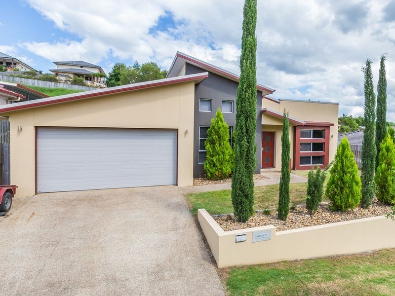 19 Bimberi Row, Pacific Pines QLD 4211