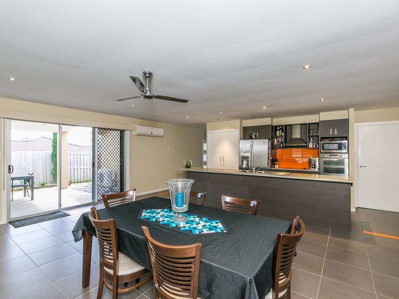 19 Bimberi Row, Pacific Pines QLD 4211