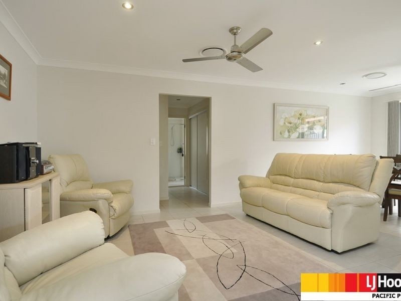 2 Kanangra Crescent, Pacific Pines QLD 4211