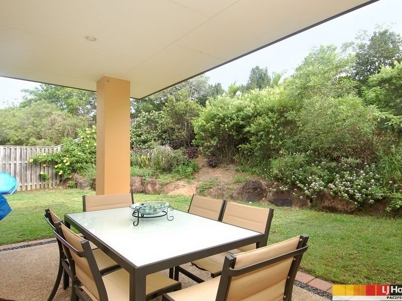 8 Mccrae Court, Maudsland QLD 4210