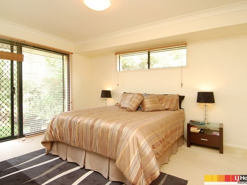 8 Mccrae Court, Maudsland QLD 4210
