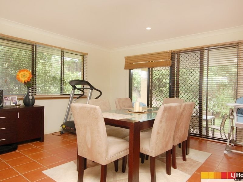 8 Mccrae Court, Maudsland QLD 4210