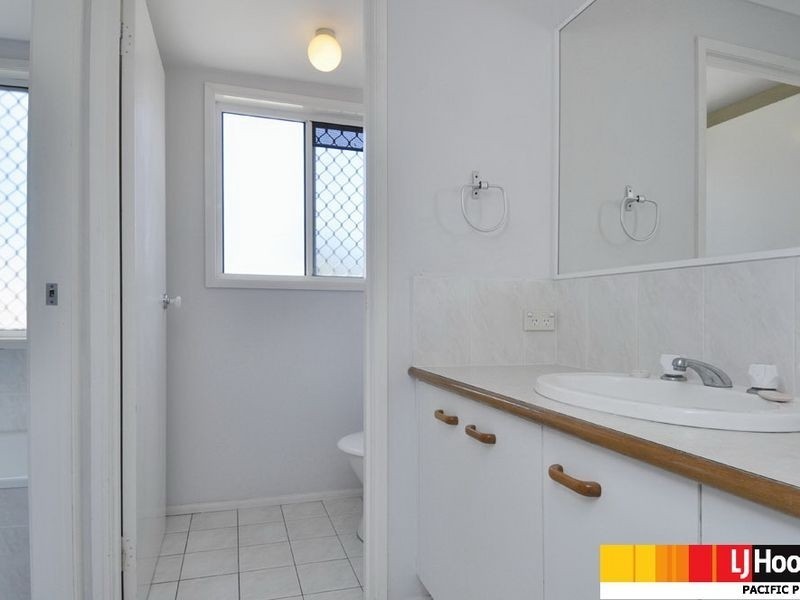 120 Universal Street, Oxenford QLD 4210