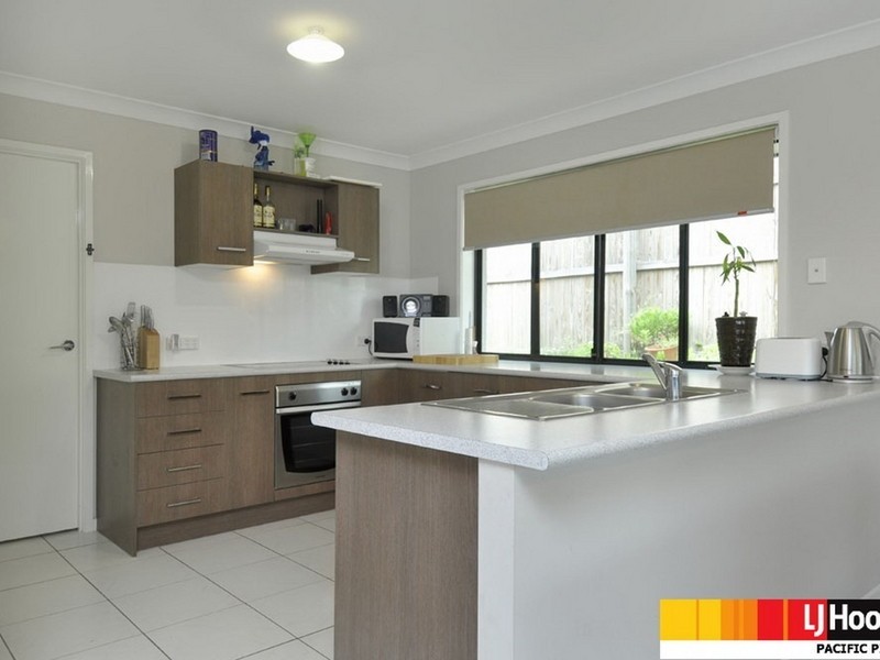25 Cossington Circuit, Maudsland QLD 4210