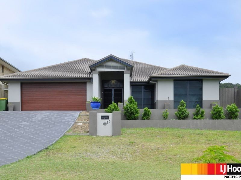 25 Cossington Circuit, Maudsland QLD 4210