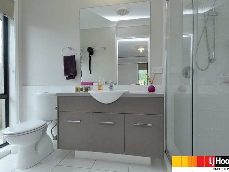 25 Cossington Circuit, Maudsland QLD 4210