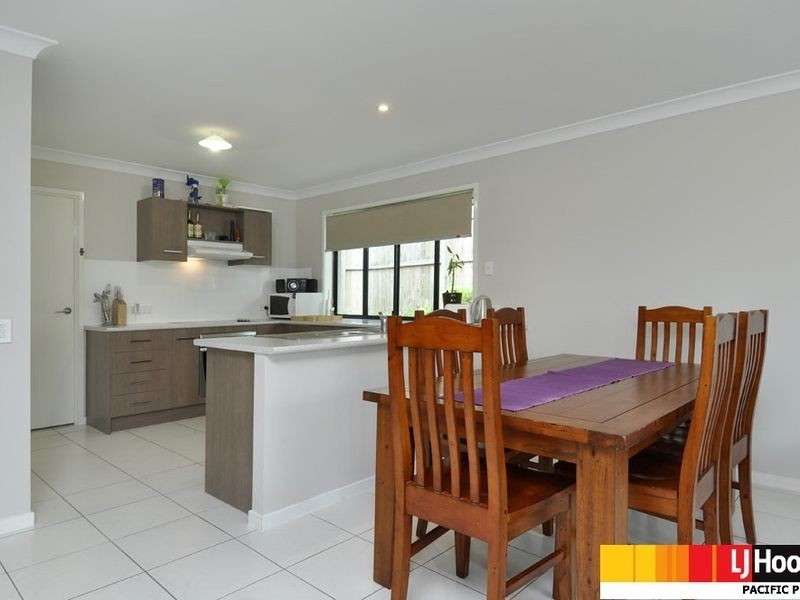 25 Cossington Circuit, Maudsland QLD 4210