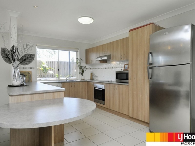 1/32 Buchanan Circuit, Pacific Pines QLD 4211