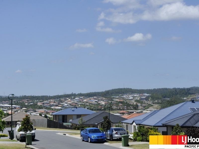 1/32 Buchanan Circuit, Pacific Pines QLD 4211